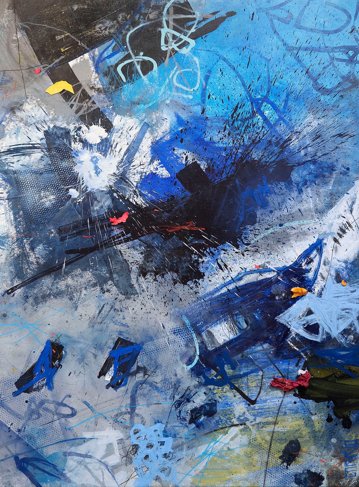 AZURE ECHOES 241102